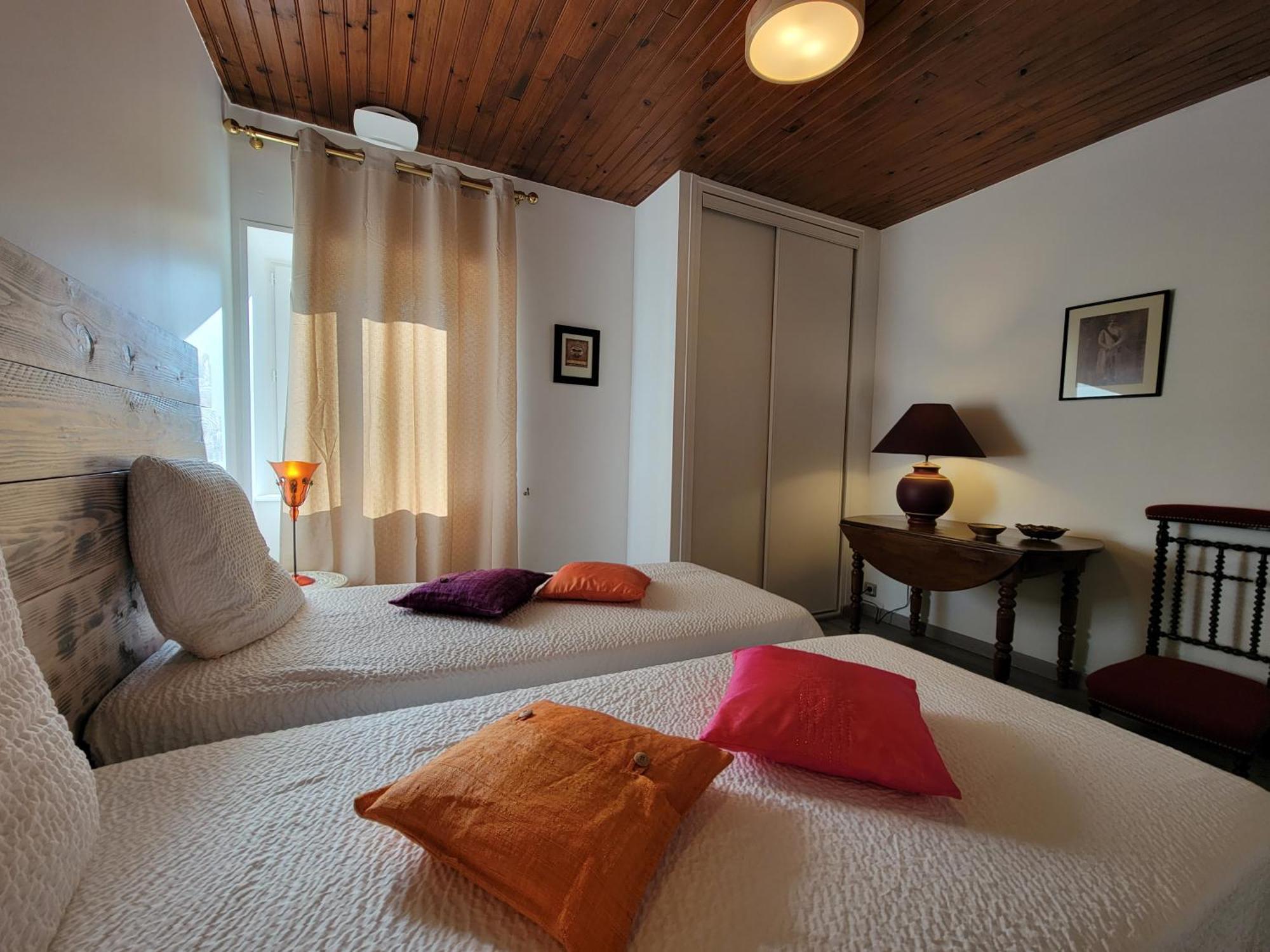 Domaine Bassy Hotel Saint-Gengoux-de-Scissé Bagian luar foto